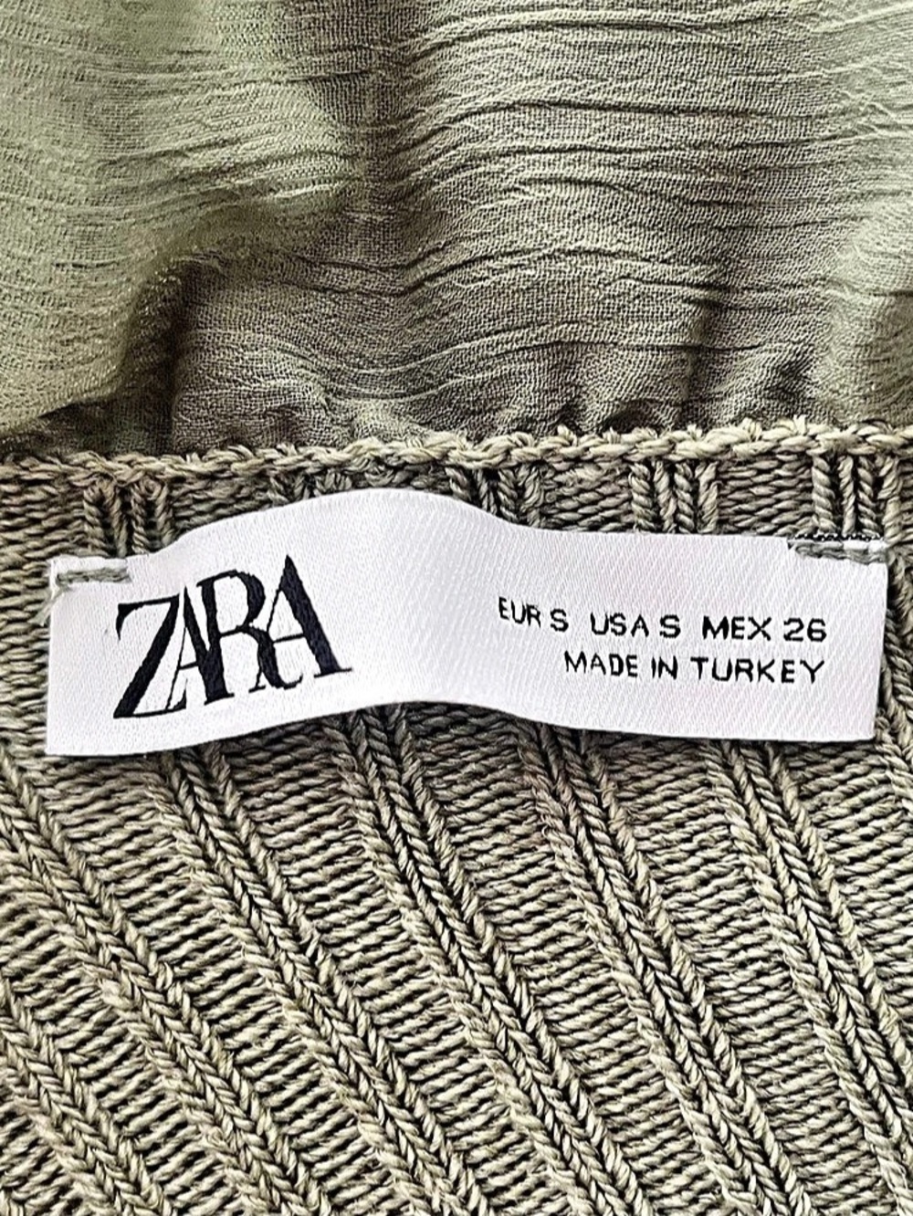 Zara Ruffled Knit Green Cardigan - Picture 4 of 4